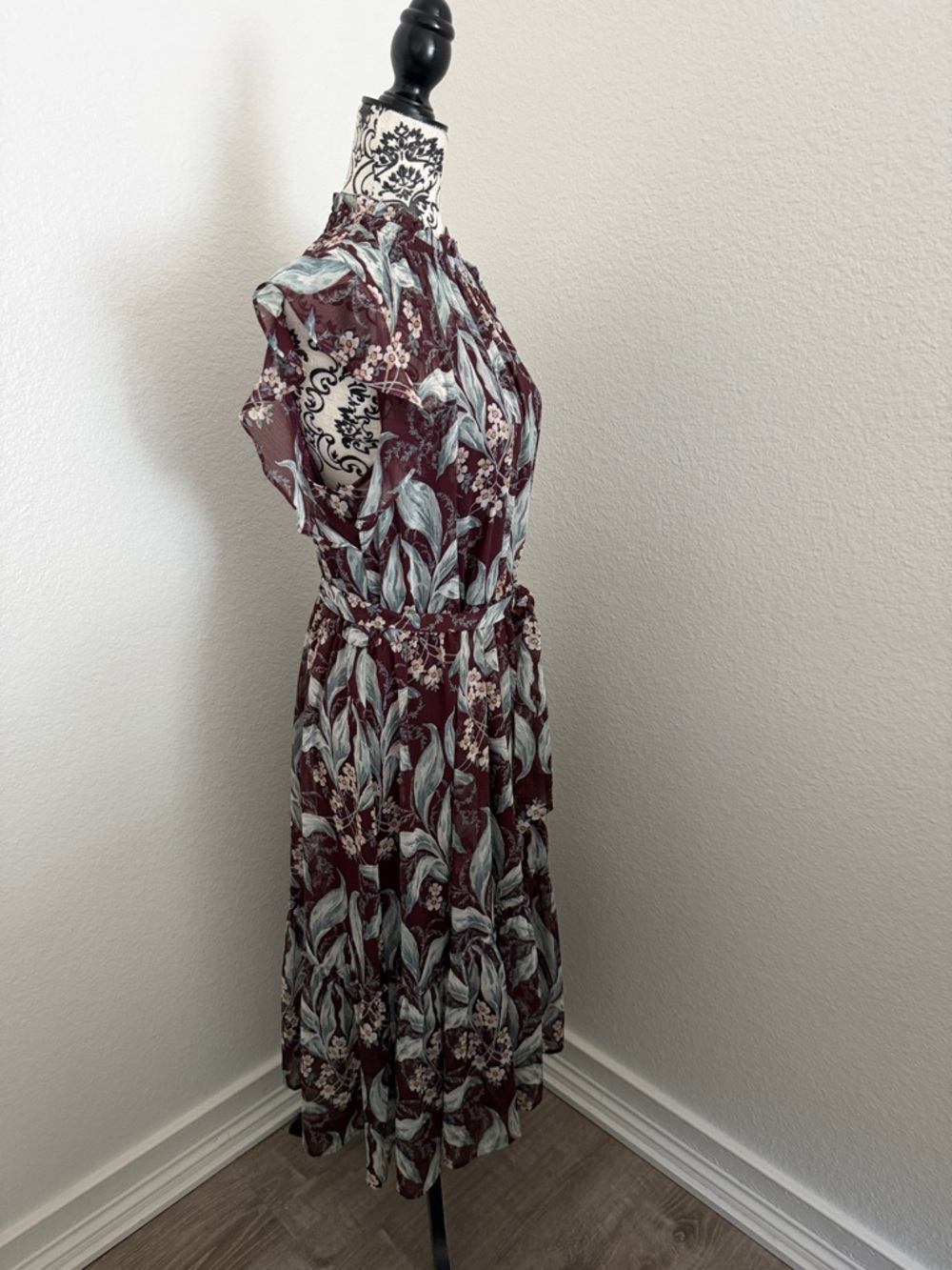 Ann Taylor Floral Tie-Waist Midi Dress in Burgundy Size Large - Picture 7 of 11